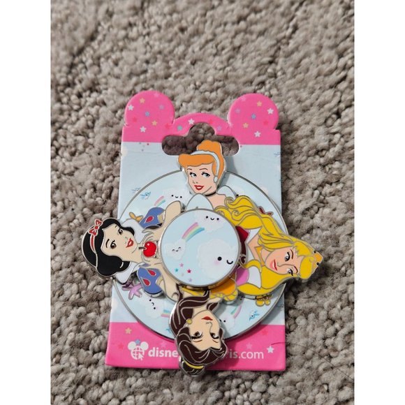 DLP Disneyland Paris Princess Spinner Pin - Picture 1 of 3